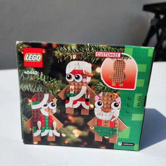 NEW Lego Gingerbread Ornaments Christmas Tree Decor Building Set 40642 Includes - Picture 4 of 12